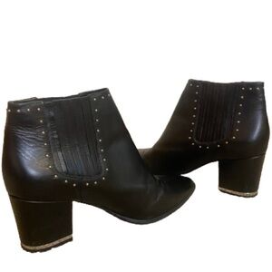 MICHAEL Michael Kors Gemma Mid Bootie Size 9m Black Leather